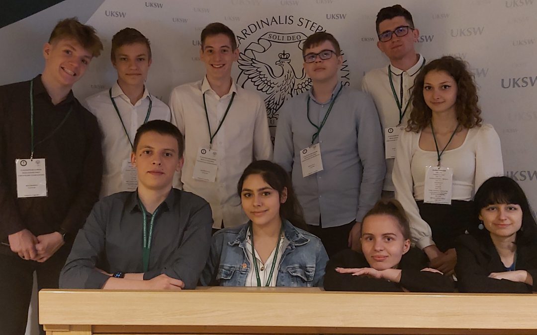 Uczniowie z I LO W Legnicy na Ogólnopolskim Konkursie Prawa Kanonicznego