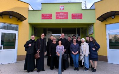 STUDENCI PAPIESKIEGO WYDZIAŁU TEOLOGICZNEGO NA&nbsp;ZAJĘCIACH Z&nbsp;METODYKI KATECHEZY W&nbsp;SZKOLE W&nbsp;LEGNICY